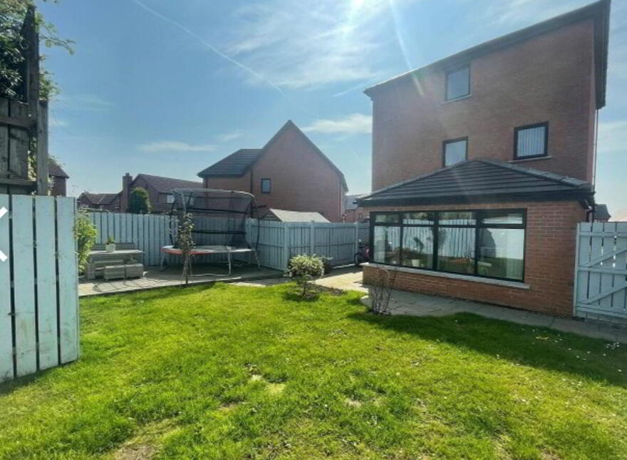 7 Highgrove Green, Carrickfergus, BT38 9UB