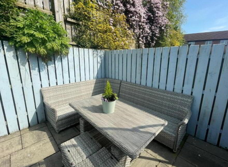 7 Highgrove Green, Carrickfergus, BT38 9UB