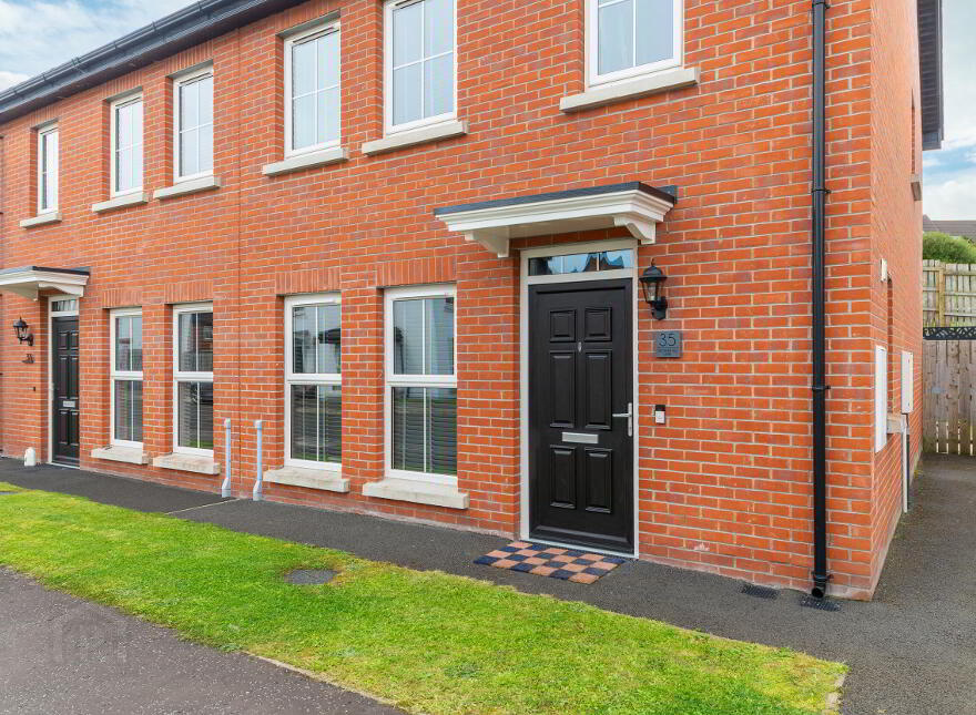 35 Orchard Hill Lane, Dundonald, Belfast, BT16 1AZ