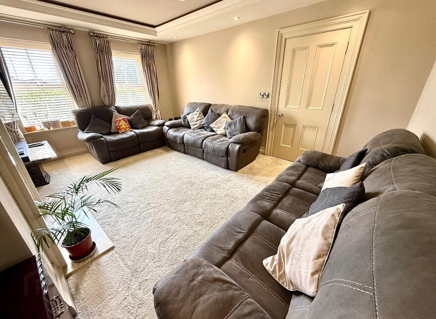 6 Oak Country Green, Waterside, Derry, BT47 6FU