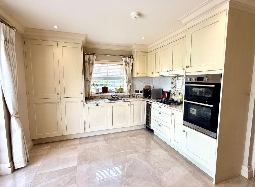 6 Oak Country Green, Waterside, Derry, BT47 6FU