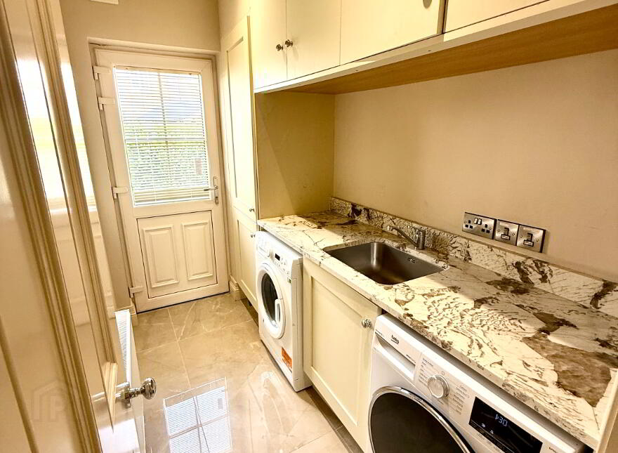 6 Oak Country Green, Waterside, Derry, BT47 6FU