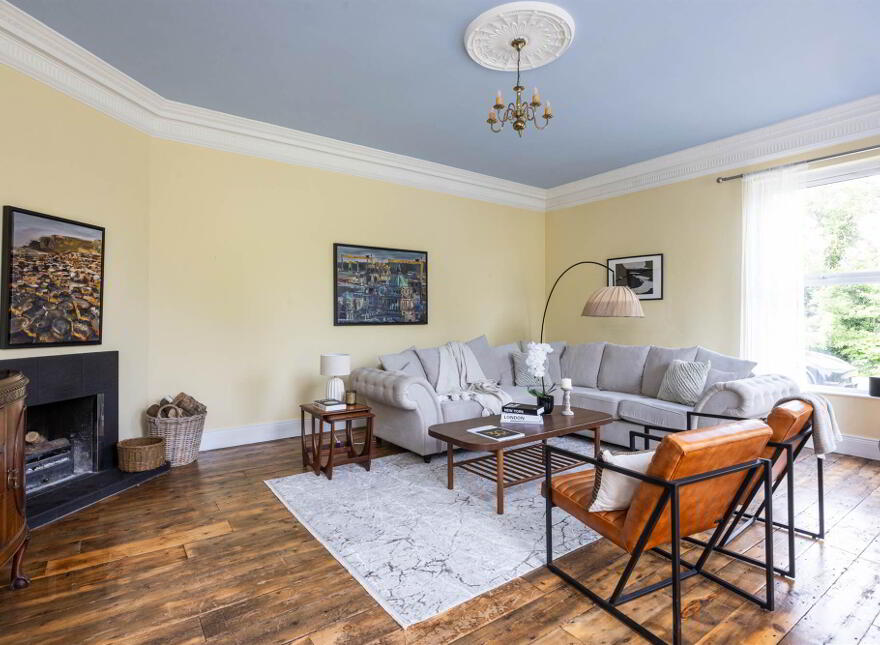 Milebush House, 92 Milebush Road, Dromore, BT25 1RX
