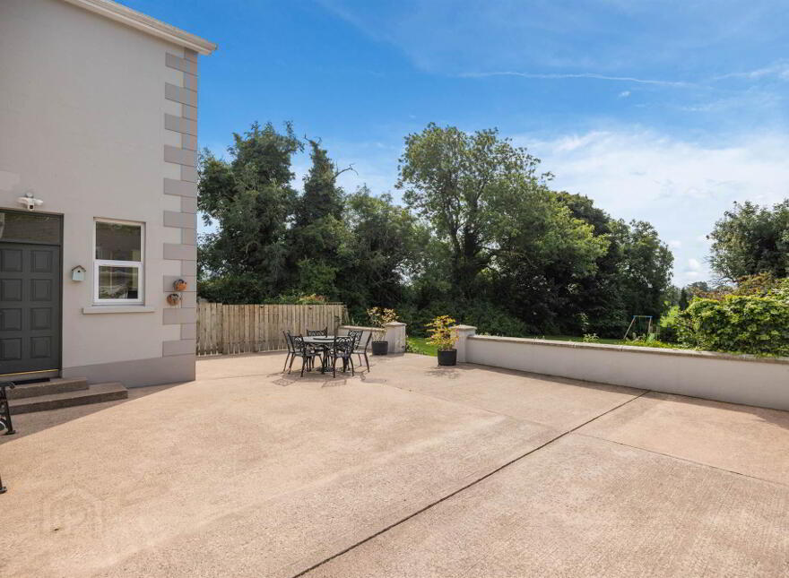 Milebush House, 92 Milebush Road, Dromore, BT25 1RX