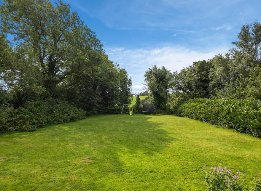 Milebush House, 92 Milebush Road, Dromore, BT25 1RX