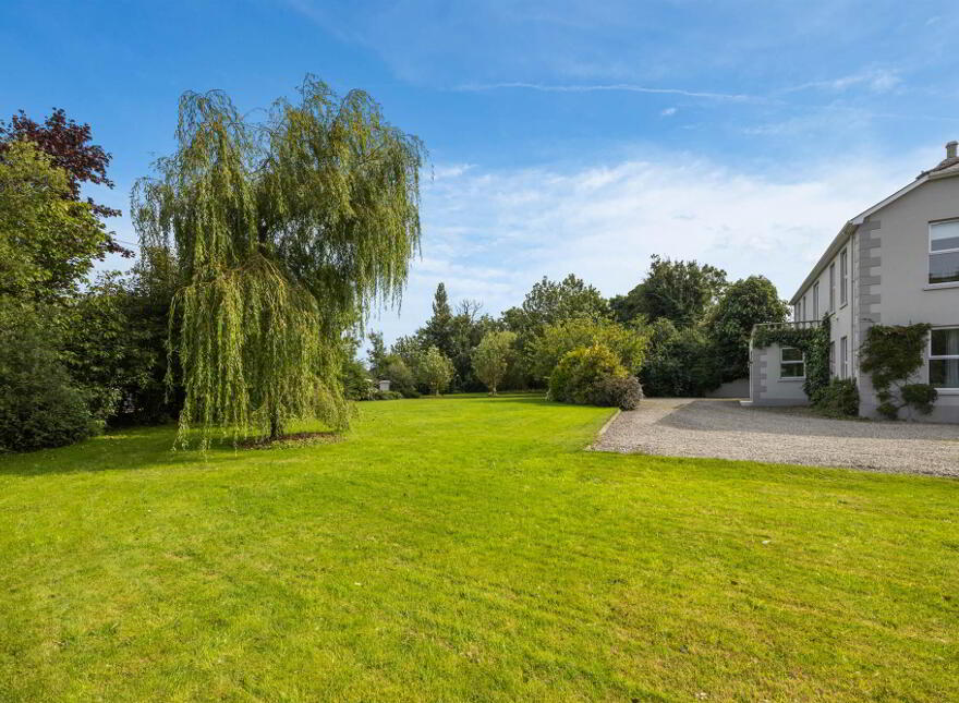 Milebush House, 92 Milebush Road, Dromore, BT25 1RX