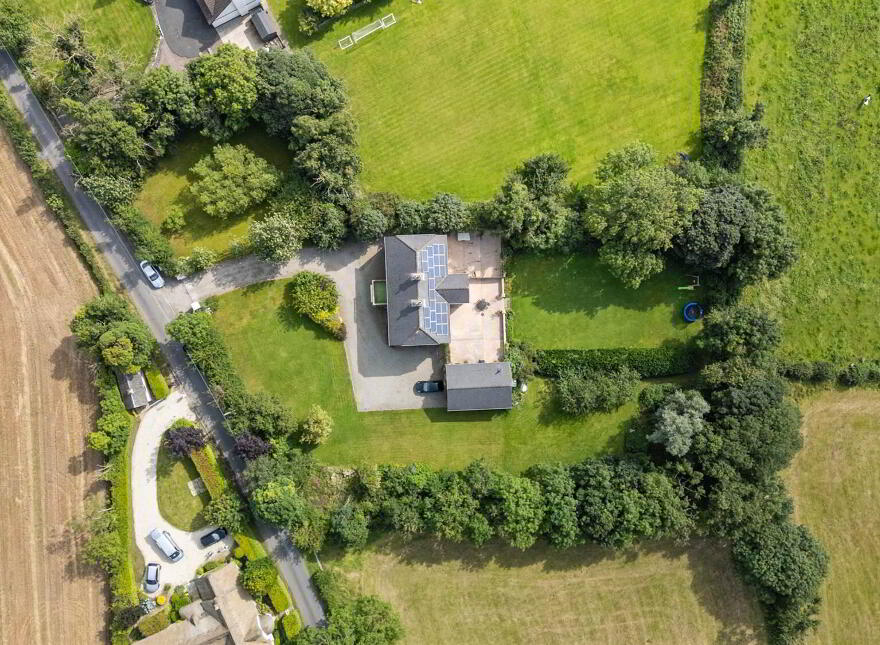 Milebush House, 92 Milebush Road, Dromore, BT25 1RX