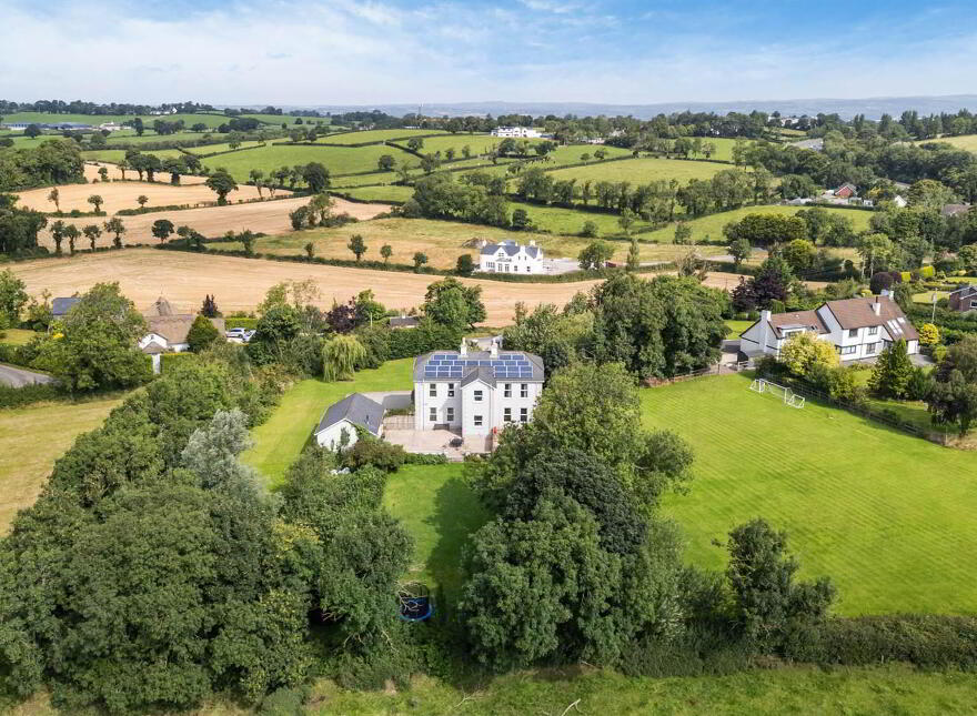 Milebush House, 92 Milebush Road, Dromore, BT25 1RX