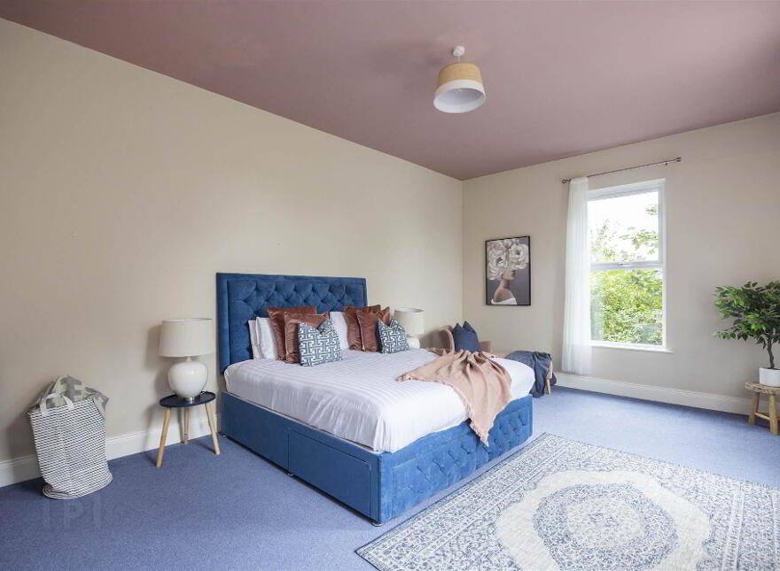 Milebush House, 92 Milebush Road, Dromore, BT25 1RX