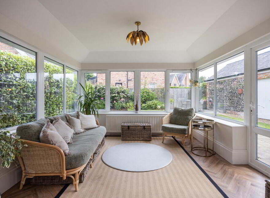 5 Governors Gate Crescent, Hillsborough, BT26 6FG