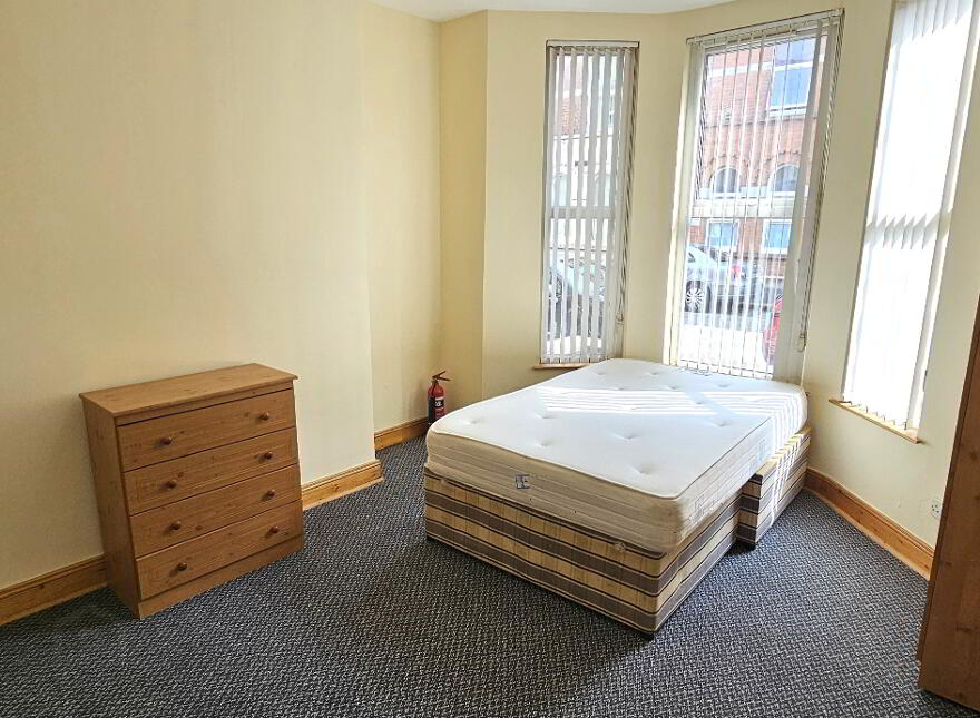 16 Eblana Street, Belfast, BT7 1LD