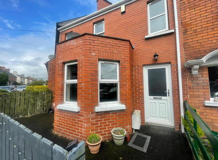 62 Loopland Gardens, Belfast, BT6 9ED