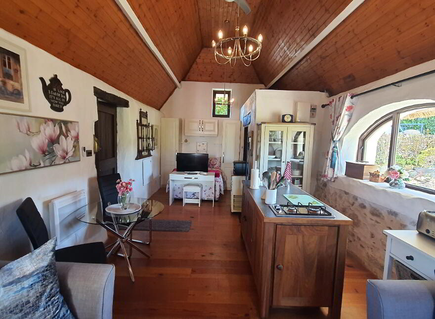 Cailinrua, Tomnalossett, Enniscorthy