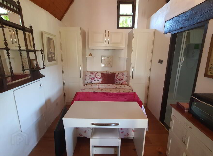 Cailinrua, Tomnalossett, Enniscorthy