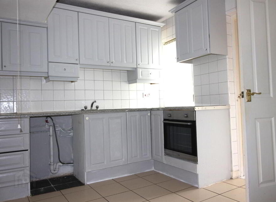 12 Donegall Parade, Belfast, BT12 6NW