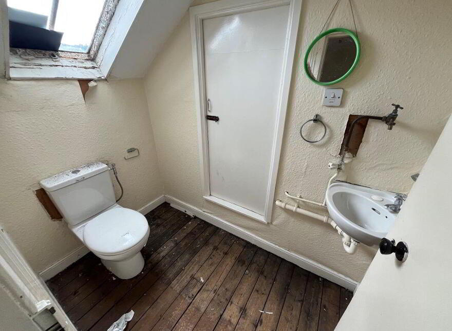 (Lot 1) 5a Point Street, Larne, BT40 1HY