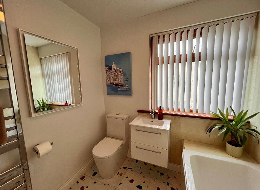 94 Gilford Road, Lurgan, BT66 7EB