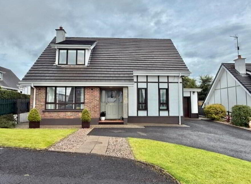 85 Glenmore Park, Derry, BT47 2JY