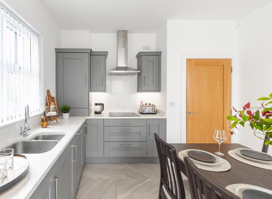 33 Castlegowan Place, Belfast, BT5 7WH