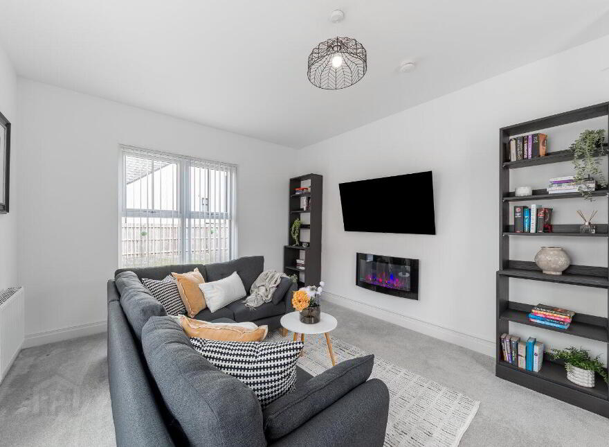 33 Castlegowan Place, Belfast, BT5 7WH