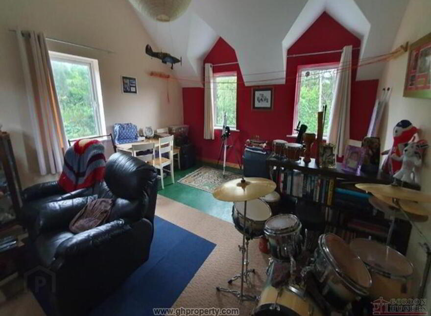 The Gateway, Drumkeeran, N41Y744