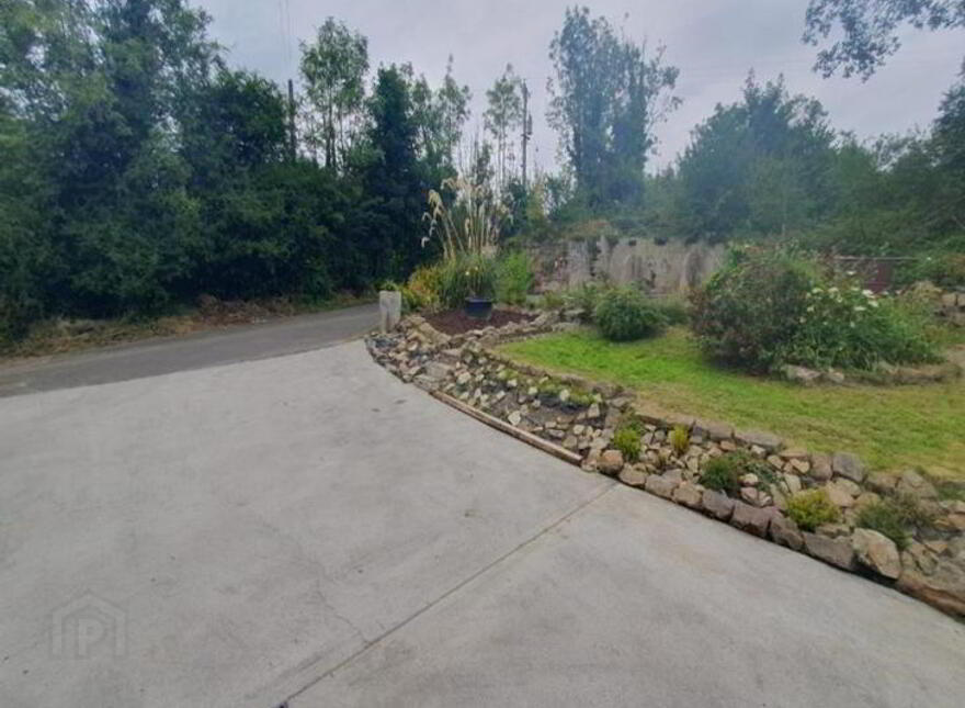 The Gateway, Drumkeeran, N41Y744