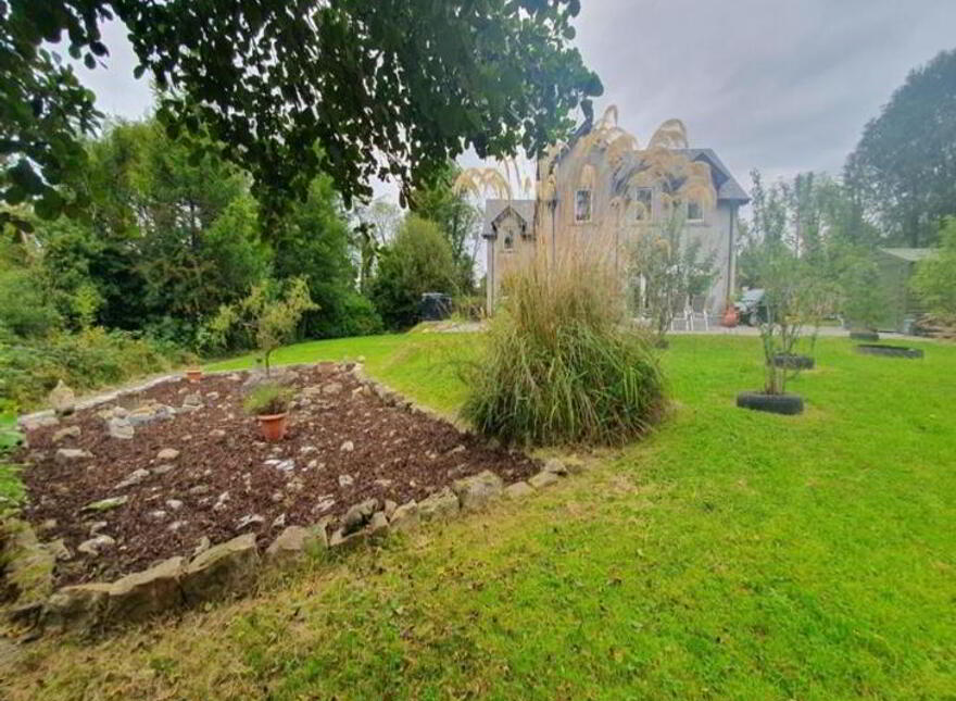 The Gateway, Drumkeeran, N41Y744