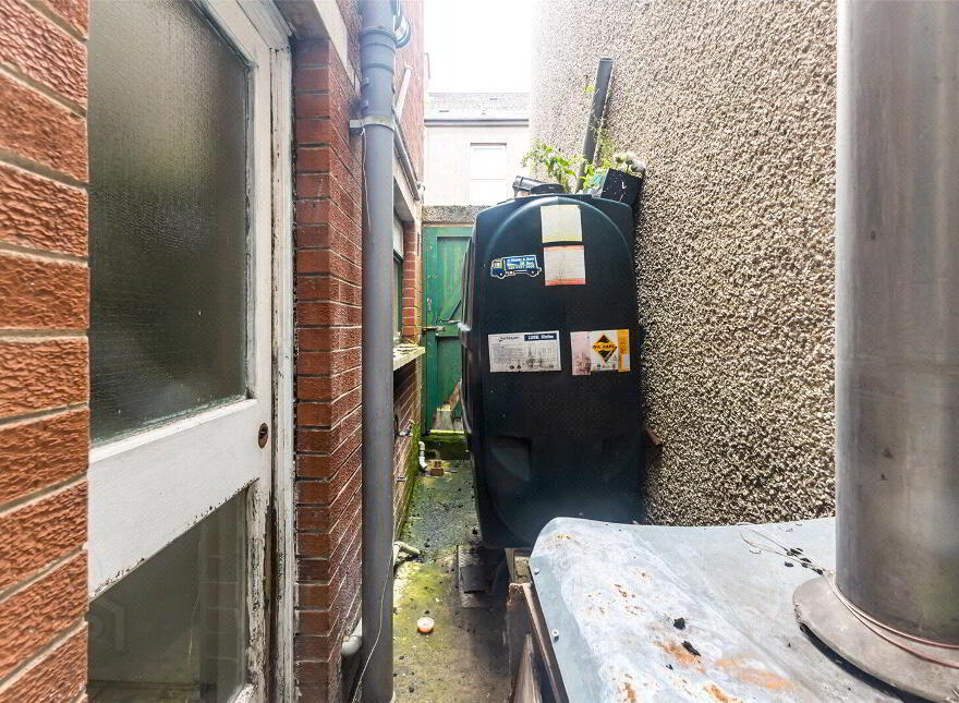 204 Spamount Street, Antrim Road, Belfast, BT15 2FF
