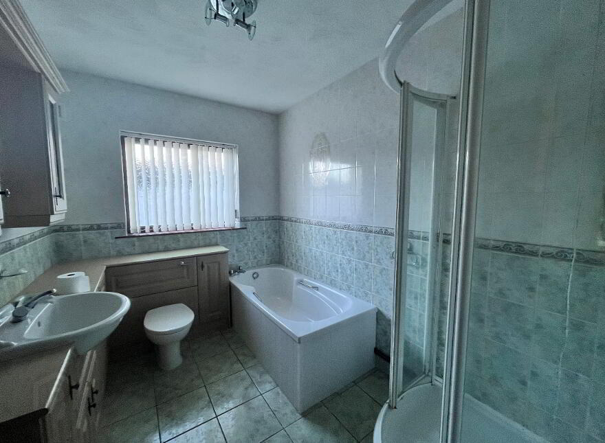 82 Paisley Road, Carrickfergus, BT38 9AH
