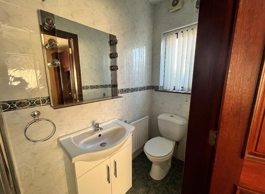 82 Paisley Road, Carrickfergus, BT38 9AH