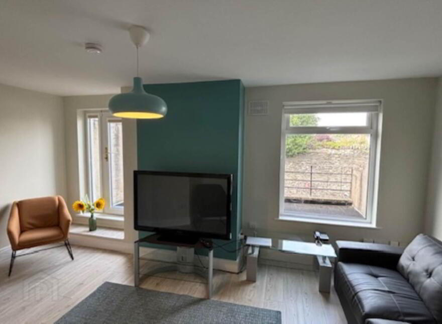 10 Castle Street, Dundalk, A91A6KP