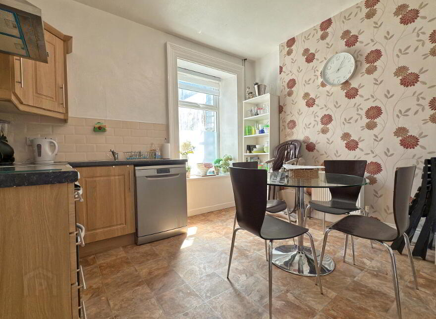 57b Eglinton Street, Portrush, BT56 8DZ