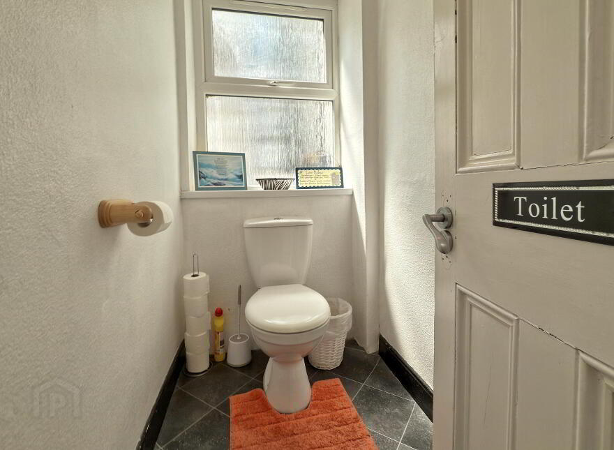 57b Eglinton Street, Portrush, BT56 8DZ