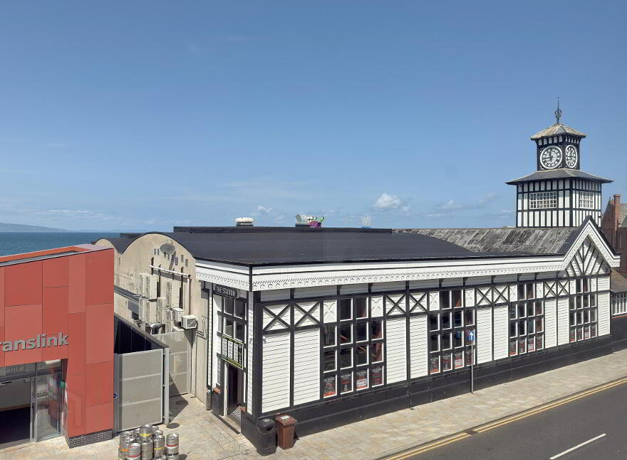 57b Eglinton Street, Portrush, BT56 8DZ