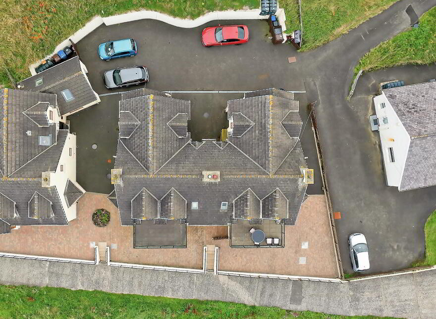 38 Strand Road, Portstewart, BT55 7LU