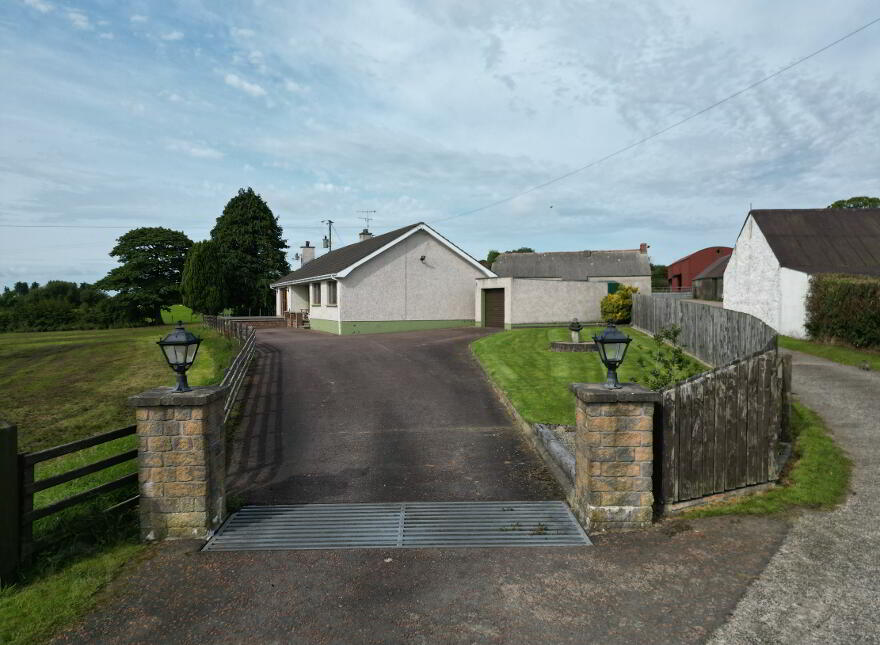 27 Carrydarragh Road, Moneymore, Magherafelt, BT45 7UF
