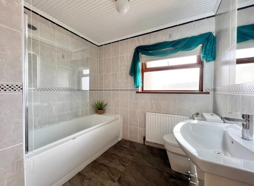 27 Carrydarragh Road, Moneymore, Magherafelt, BT45 7UF