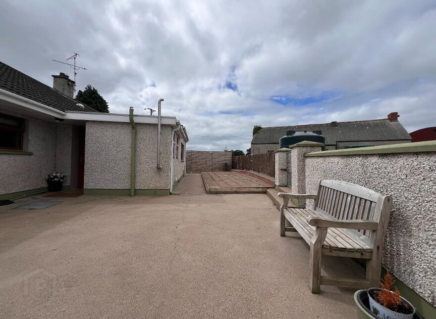 27 Carrydarragh Road, Moneymore, Magherafelt, BT45 7UF
