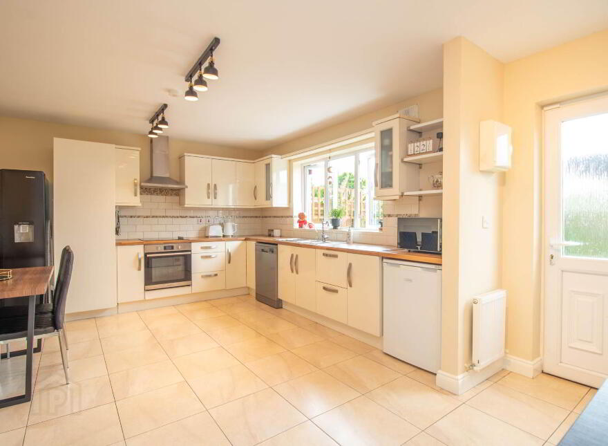 10 Eastboro, Kingscourt Road, Bailieborough, A82E3T7
