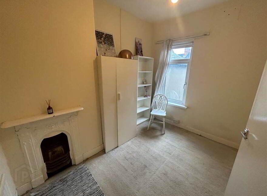 11 Sandhurst Gardens, Stranmillis, Belfast, BT9 5AW