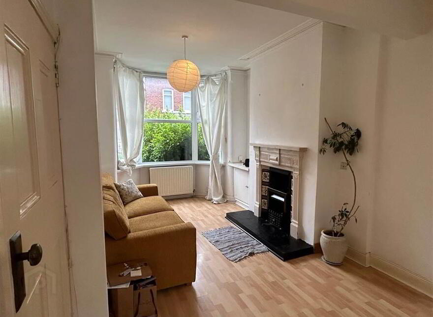 11 Sandhurst Gardens, Stranmillis, Belfast, BT9 5AW
