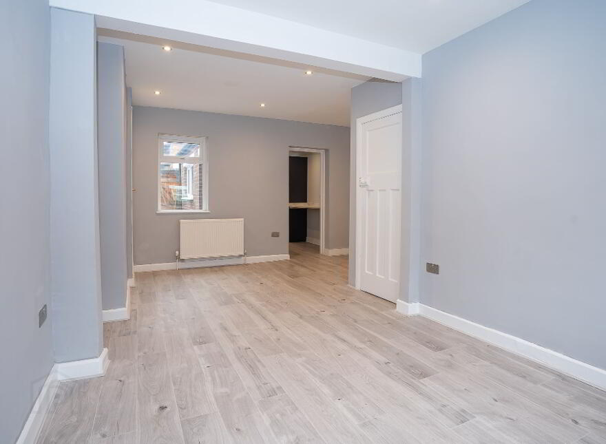 10 Ava Park, Belfast, BT7 3BX