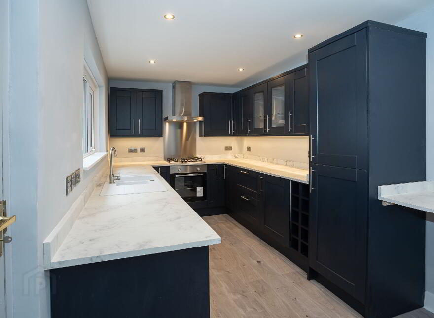 10 Ava Park, Belfast, BT7 3BX