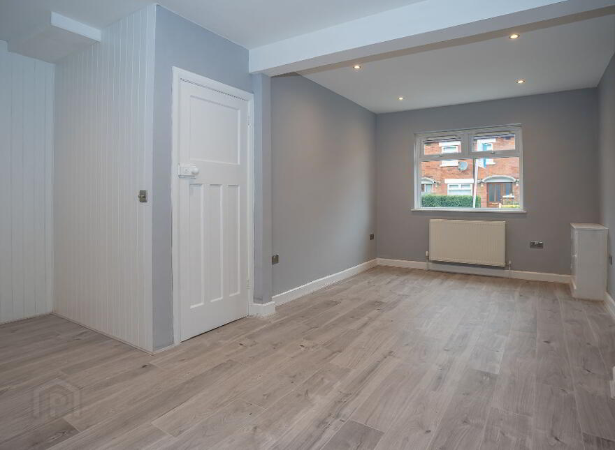 10 Ava Park, Belfast, BT7 3BX