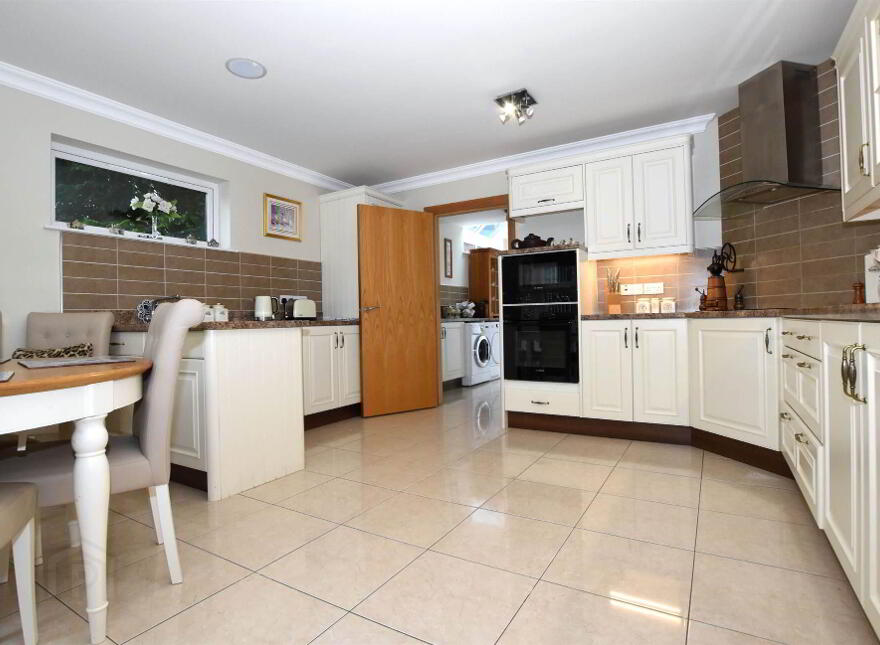 1 Lakeview Manor, Newtownards, BT23 4US