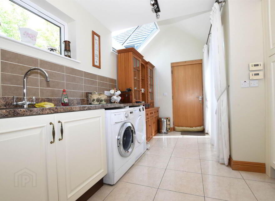 1 Lakeview Manor, Newtownards, BT23 4US