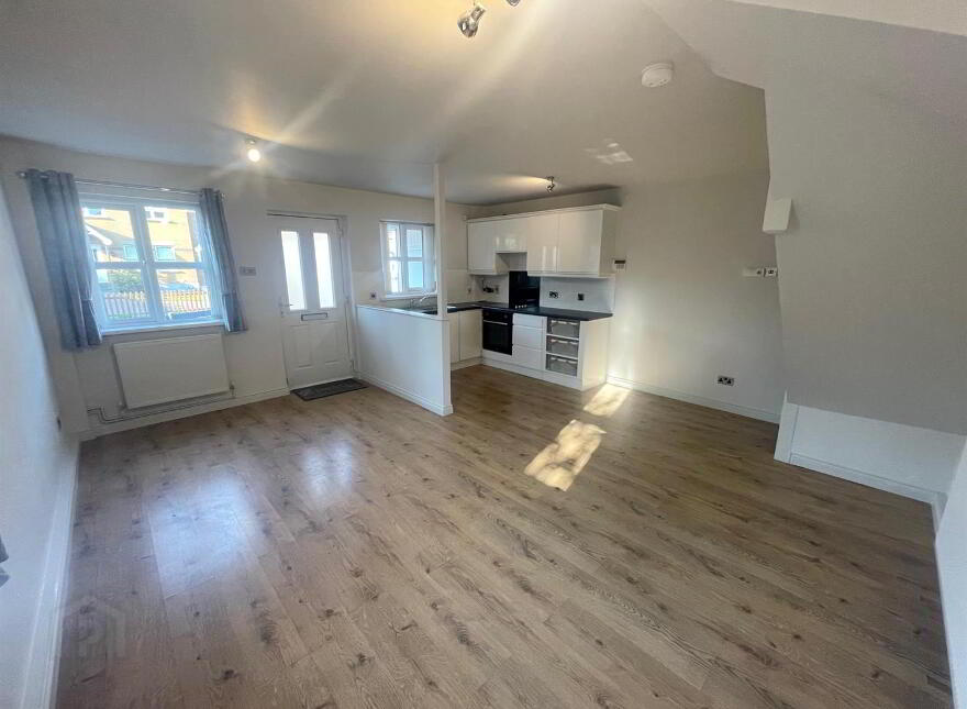 15 Whitethorn Avenue, Newtownards, BT23 8WT