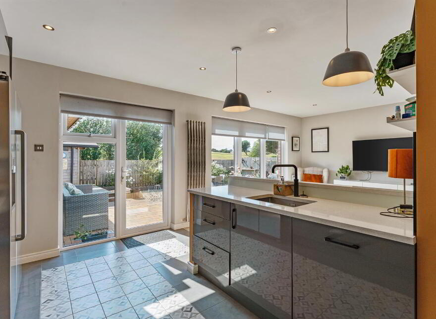76a Warren Road, Donaghadee, BT21 0PD