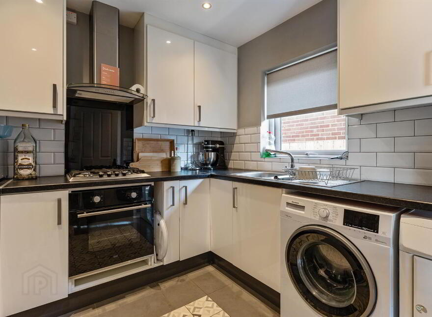 76a Warren Road, Donaghadee, BT21 0PD