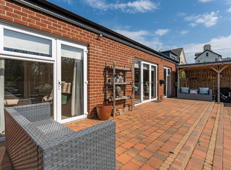 76a Warren Road, Donaghadee, BT21 0PD